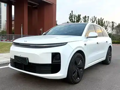 Li Auto L6