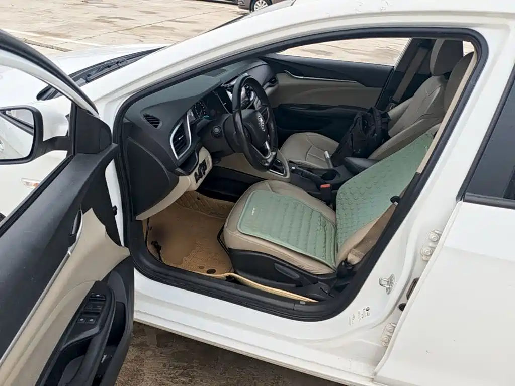 Фото 16 - Buick Excelle
