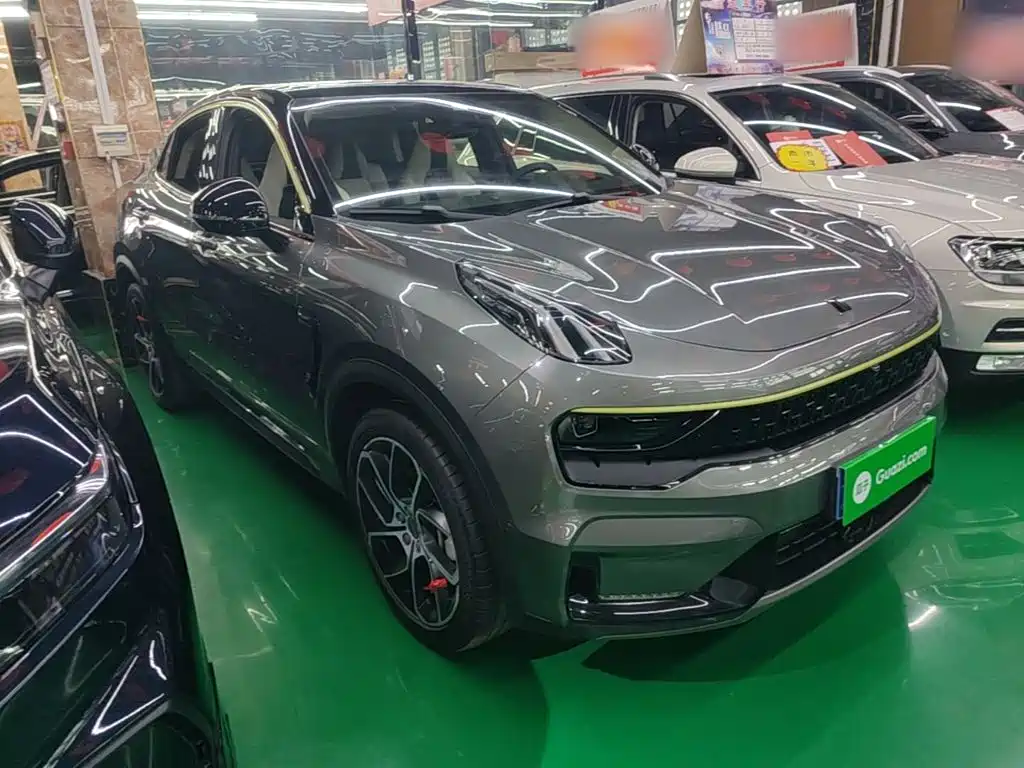 صورة 4 - Lynk & Co 05