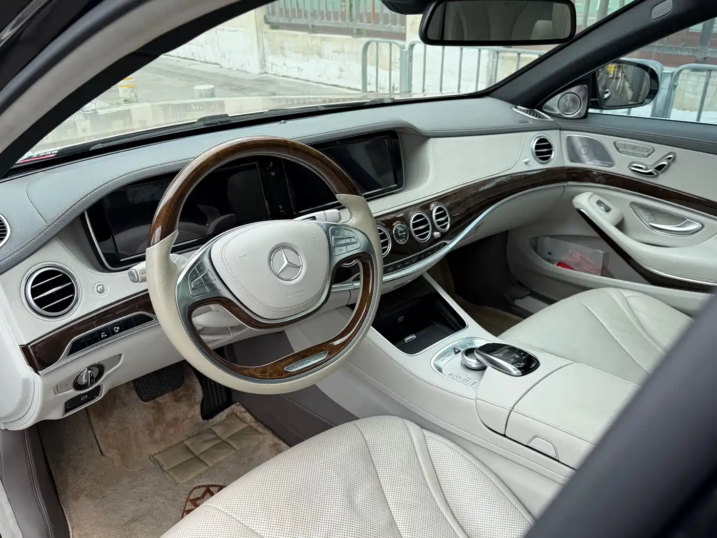 Mercedes-Benz Maybach S-Class 2015 S 400 4MATIC фото 3