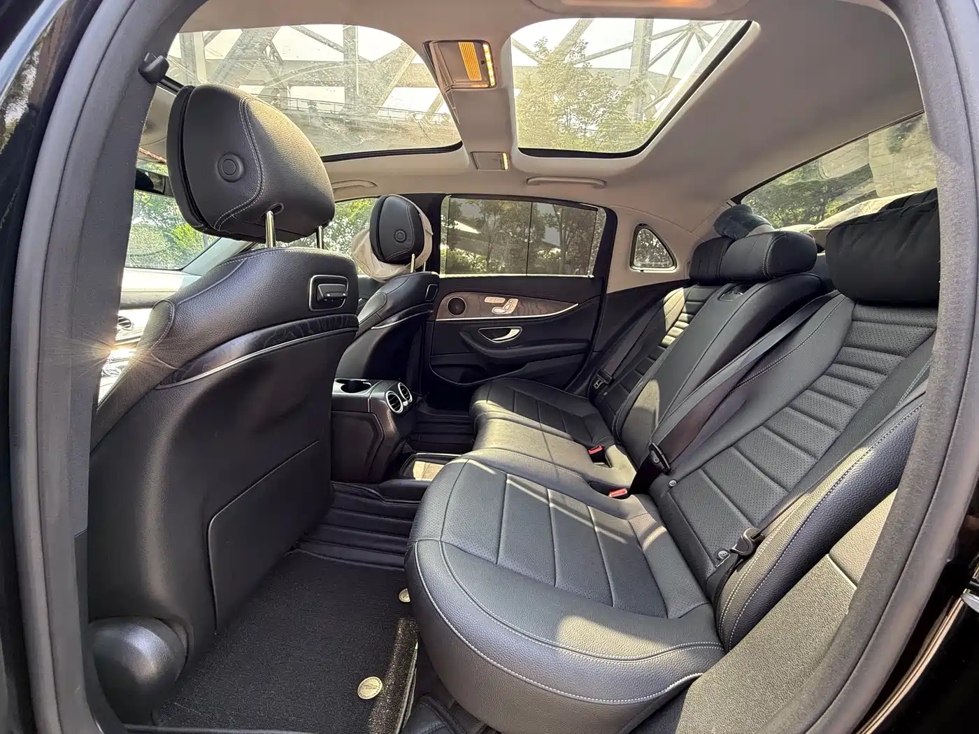 Mercedes-Benz E-Class 2018 Facelift E 300 L Sport Luxury фото 11