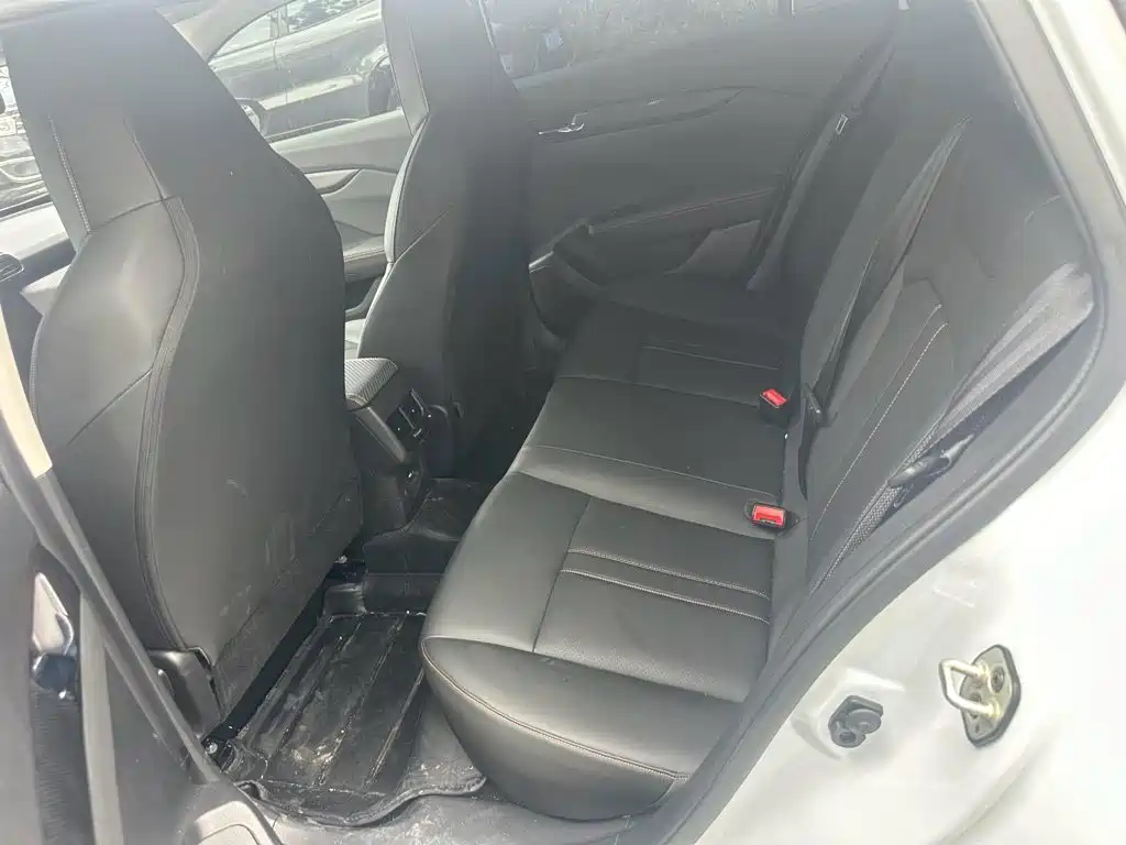 Dongfeng Aeolus Yixuan 2025 2025 1.5L Auto Luxury