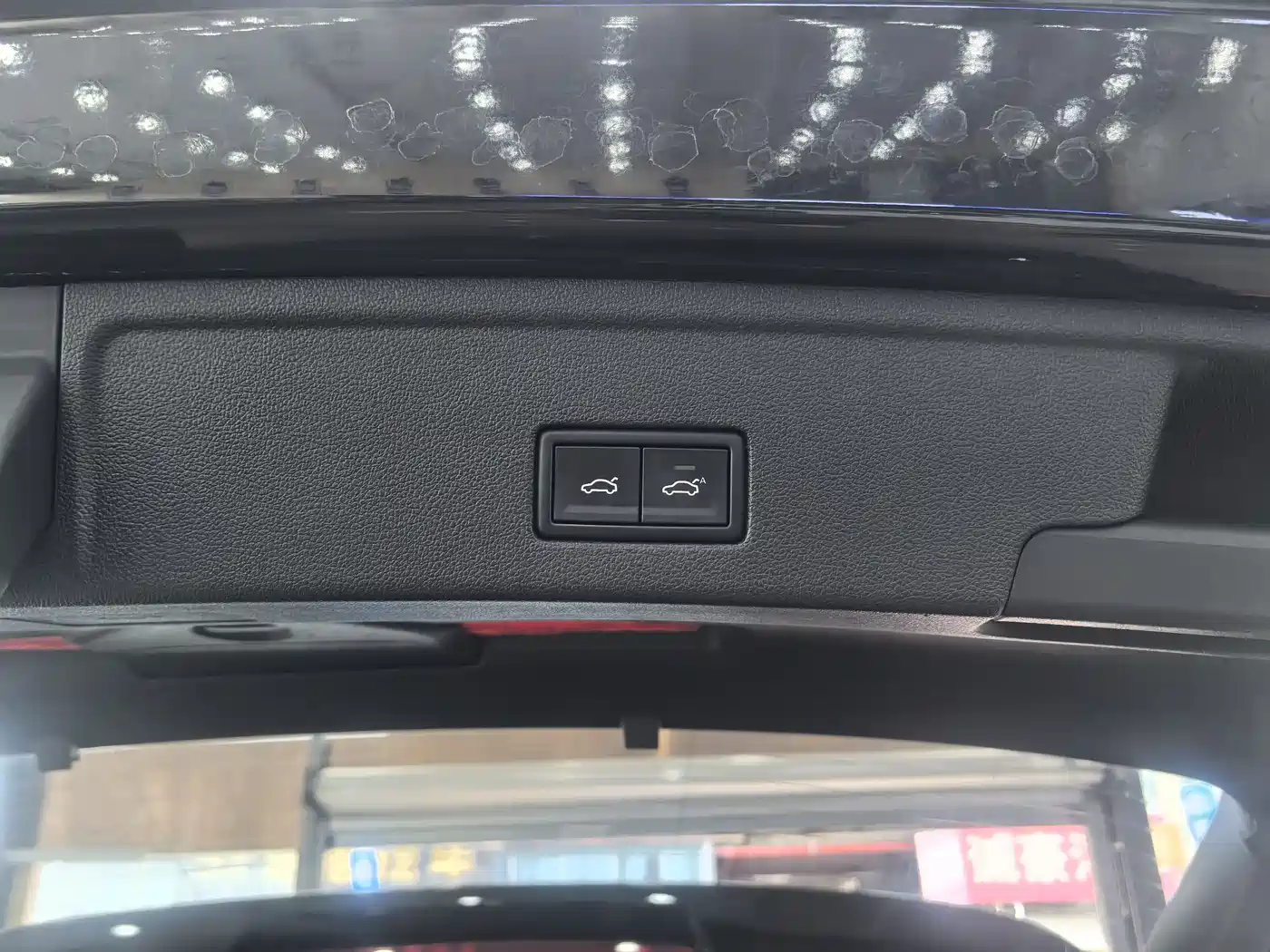 Volkswagen Touareg 2019 3.0TSI Sharp Edge Edition China VI фото 15