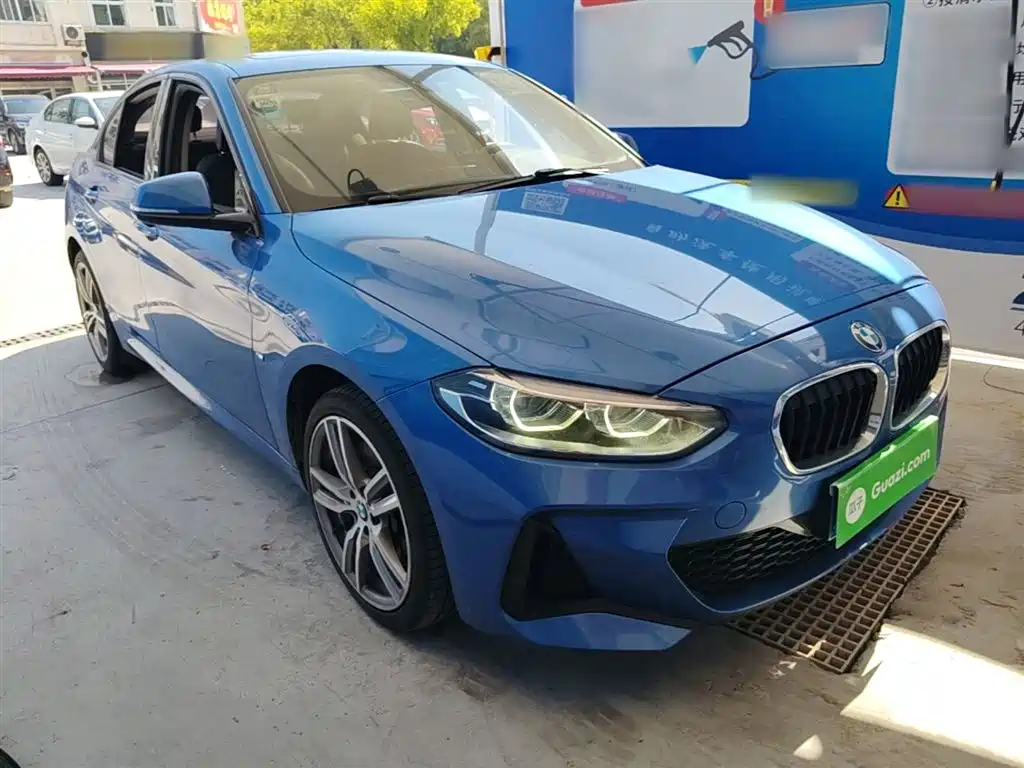 BMW 1 Series 2019 120i Leading M Sport Package фото 4