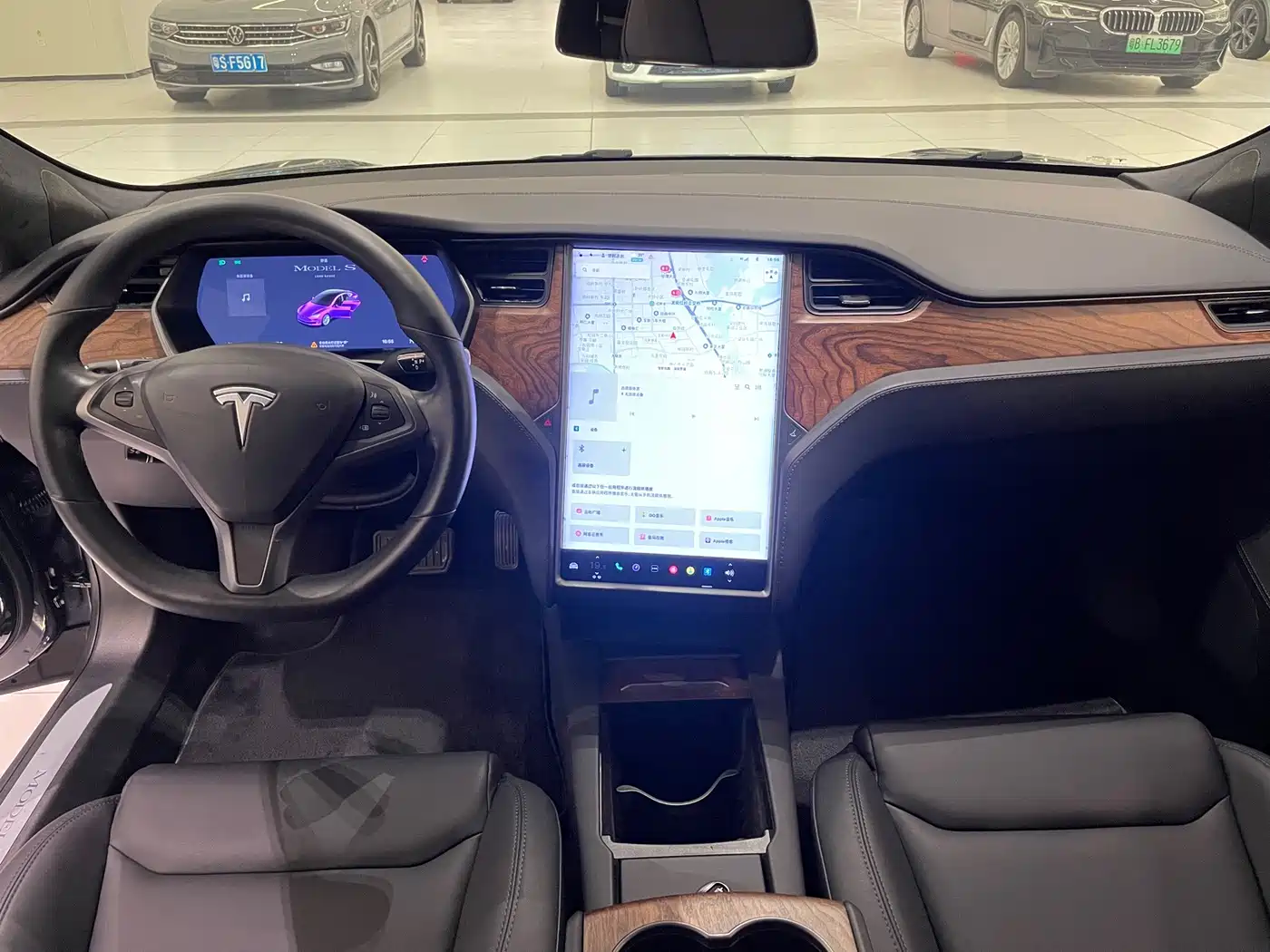 Tesla Model S 2020 2019 Long Range Version
