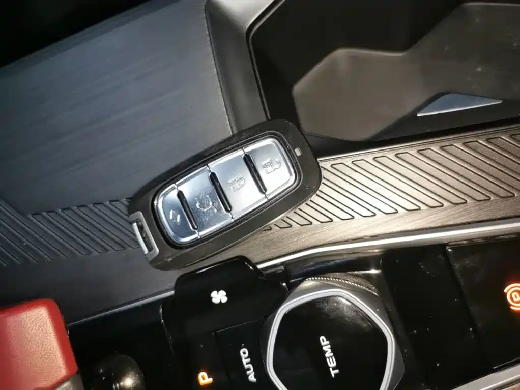 Changan Oshan Z6 2024 2023 Blue Whale 1.5T DCT Smart Cool Edition