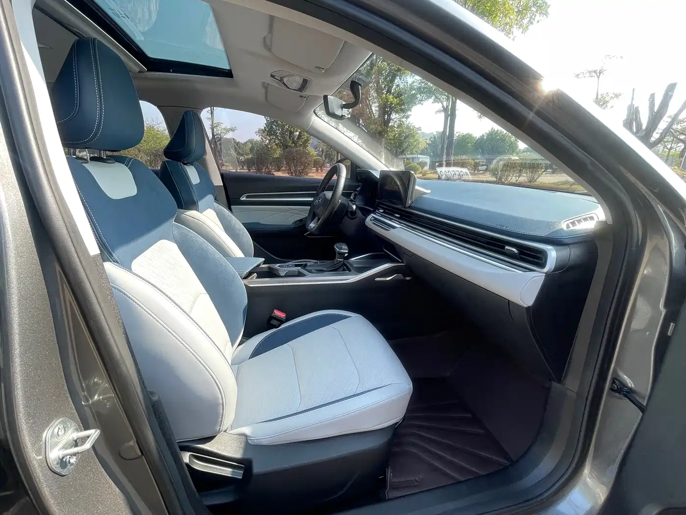 GEELY AUTOMOBILE EMGRAND