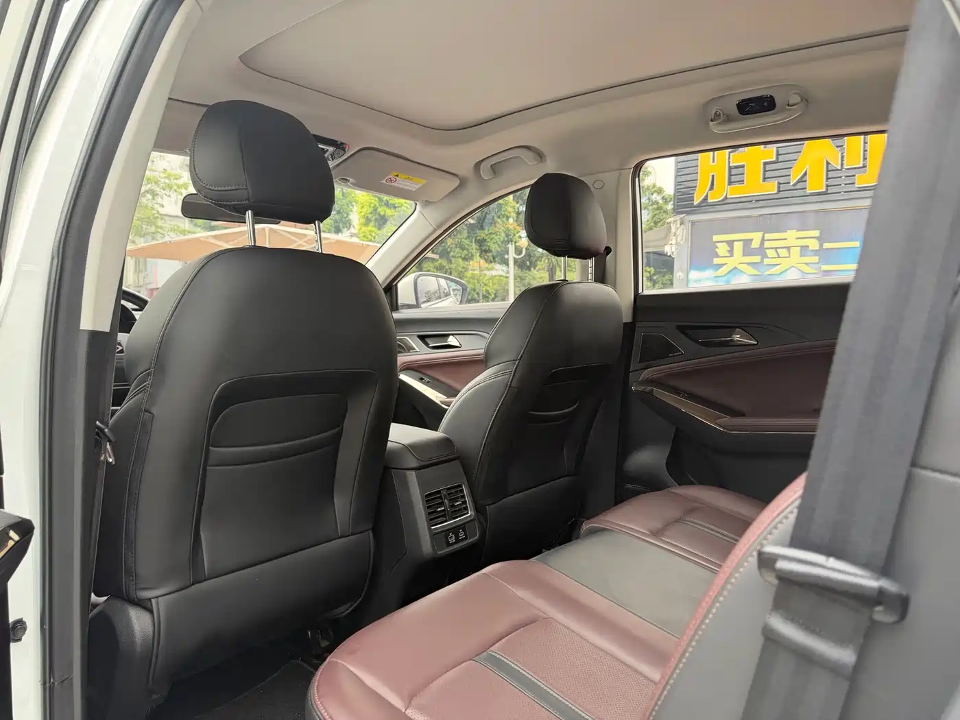 Sehol X8 2023 2021 300T DCT Premium Smart Connect 7-seater
