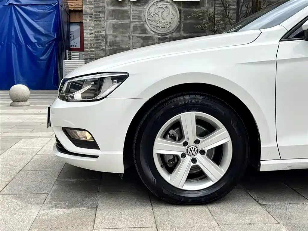 Volkswagen Lamando 2018 230TSI DSG Trend Edition фото 23