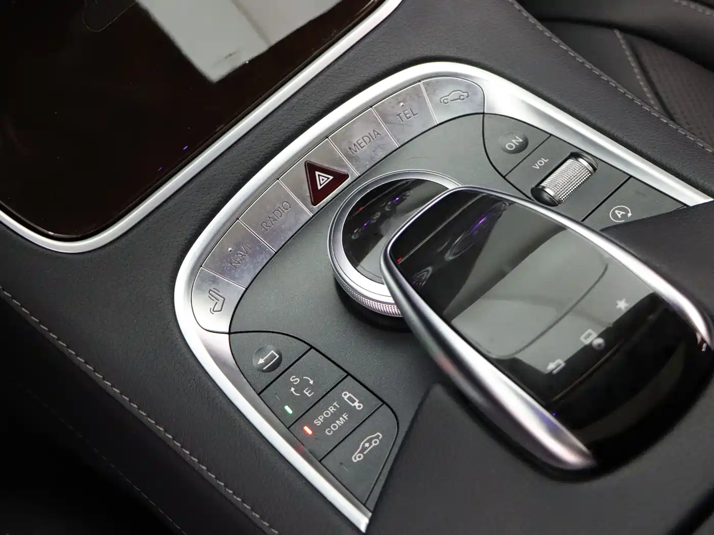 Mercedes-Benz S-Class 2016 S 400 4MATIC Coupe фото 13