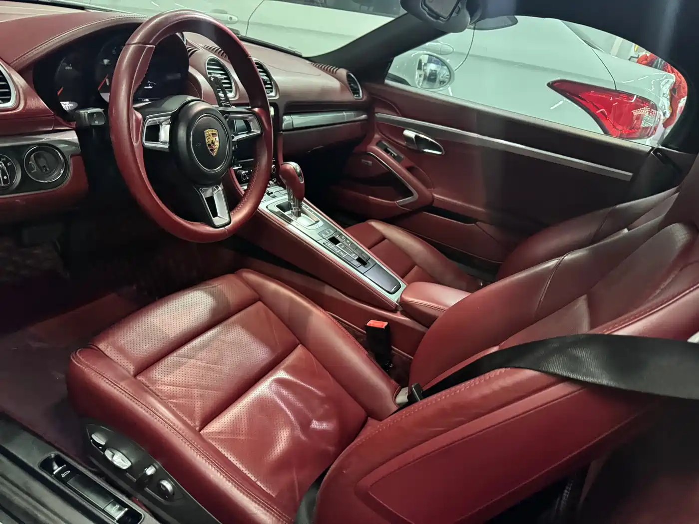 Porsche 718 2016 Boxster 2.0T фото 6