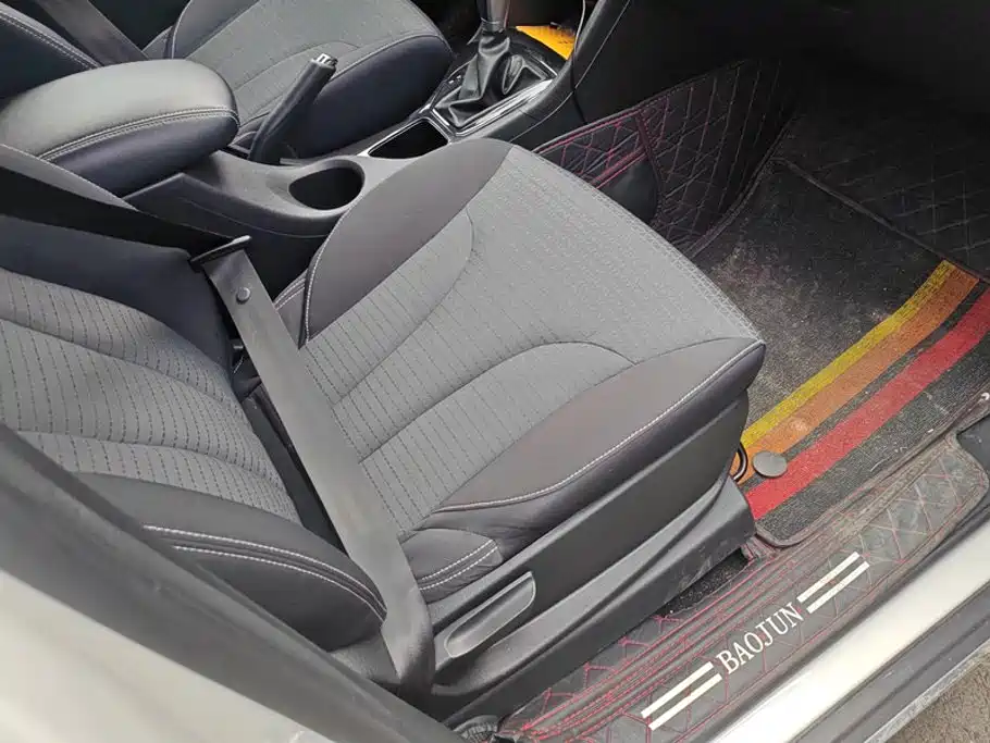 Baojun 730 2019 2019 1.5T CVT Fashion 7-Seater China V