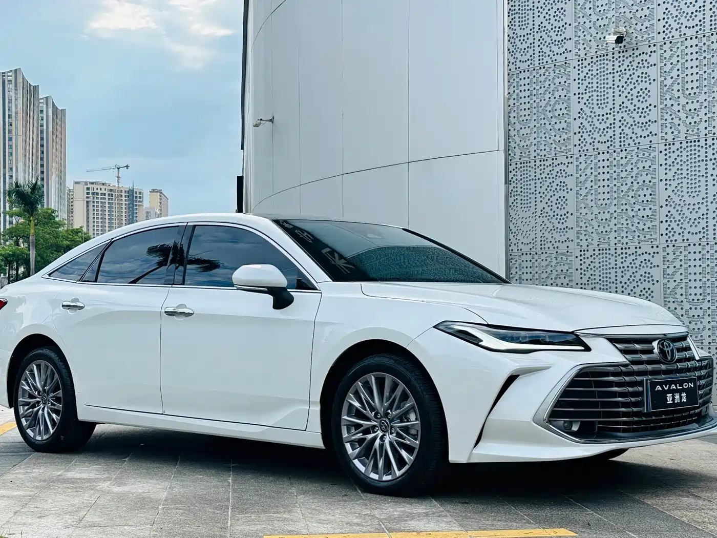Toyota Avalon 2026 2024 2.0L Luxury Edition