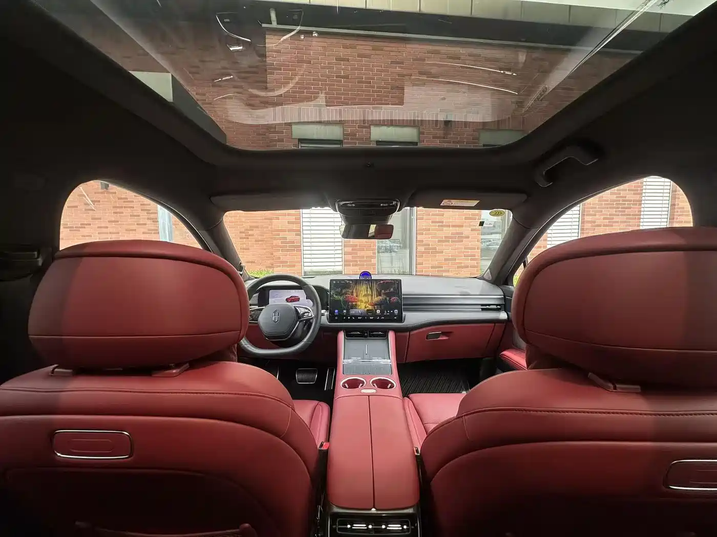 AITO Wenjie AITO M5 2025 Extended Range Ultra AWD фото 15