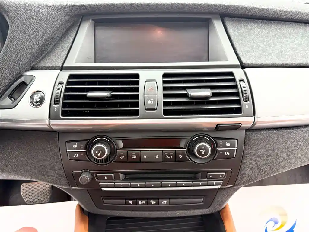 BMW X5 M 2010 X5 M фото 13