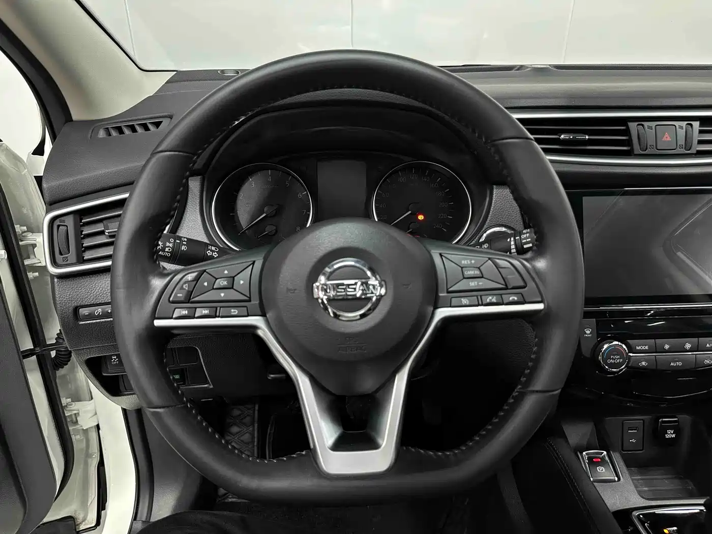 Nissan Qashqai, миниатюра 8