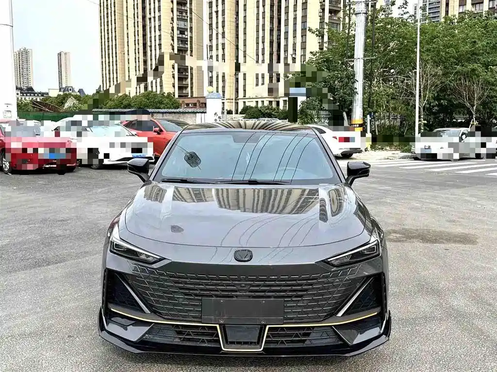 CHANGAN UNI-V