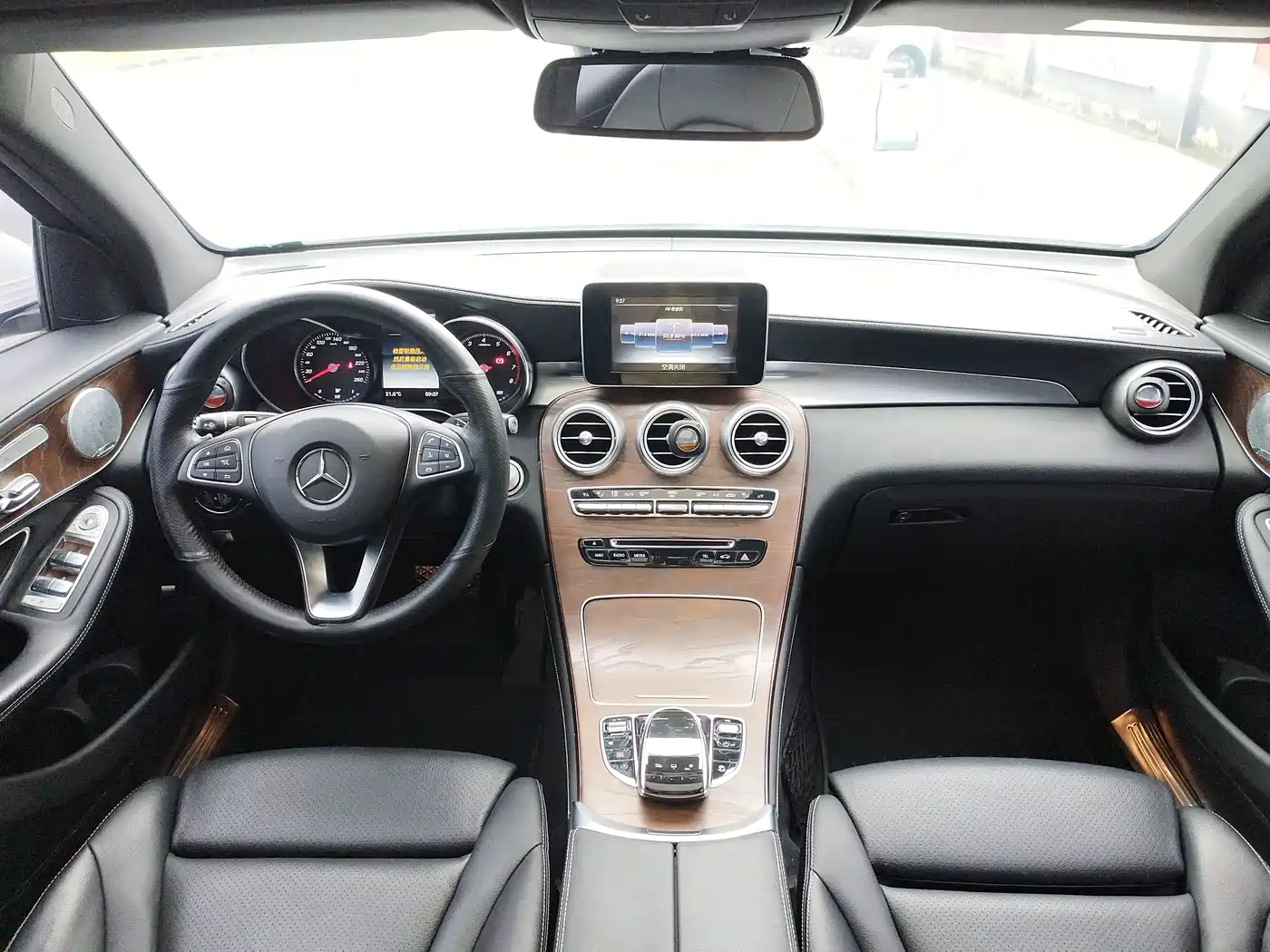Mercedes-Benz GLC 2016 GLC 300 4MATIC Dynamic фото 7