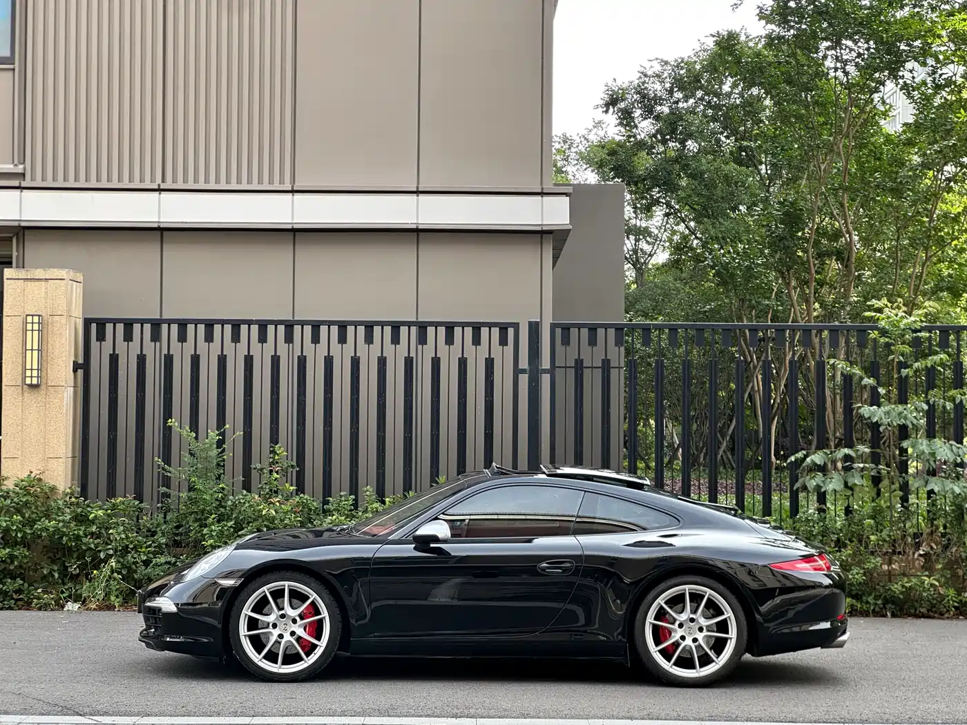 Porsche 911 2012 Carrera S 3.8L фото 18