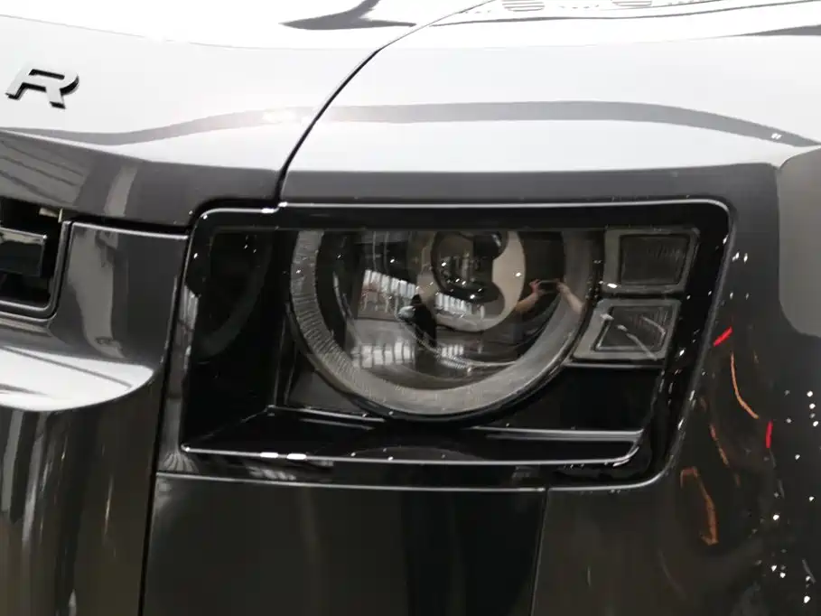 Land Rover Defender 2025 2024 110 3.0T P400 X-DYNAMIC HSE