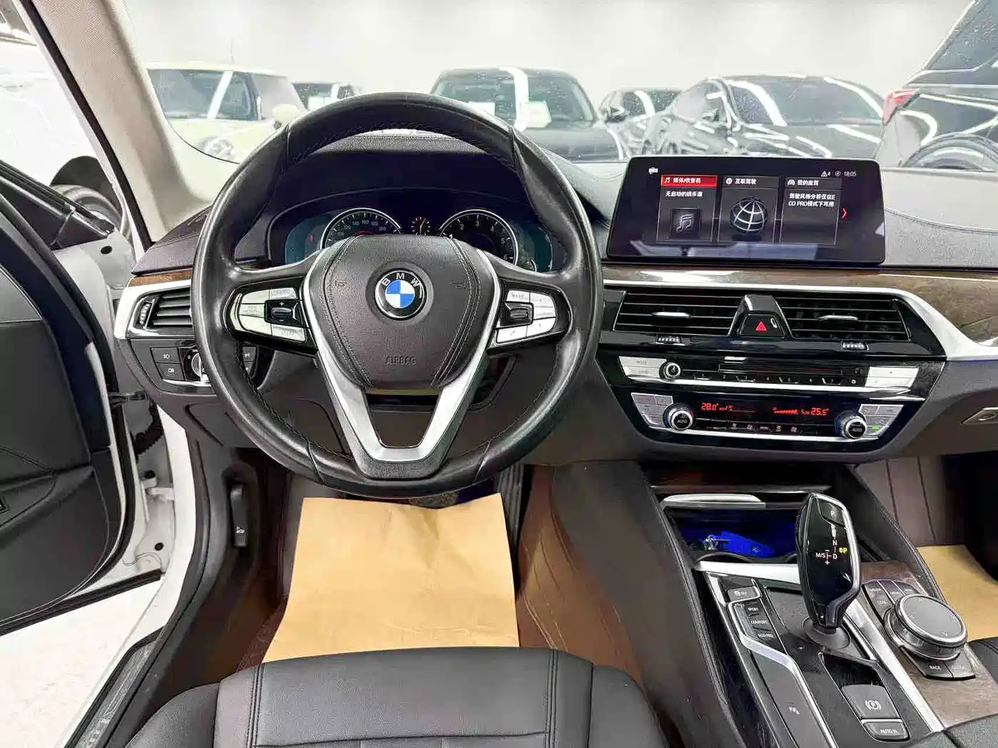 BMW 5 Series 2018 525Li Luxury Package фото 16