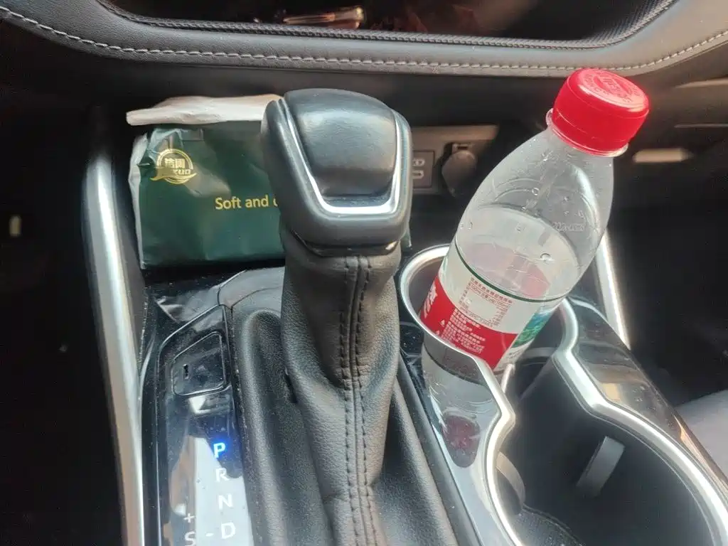 Photo 7 - Toyota Highlander