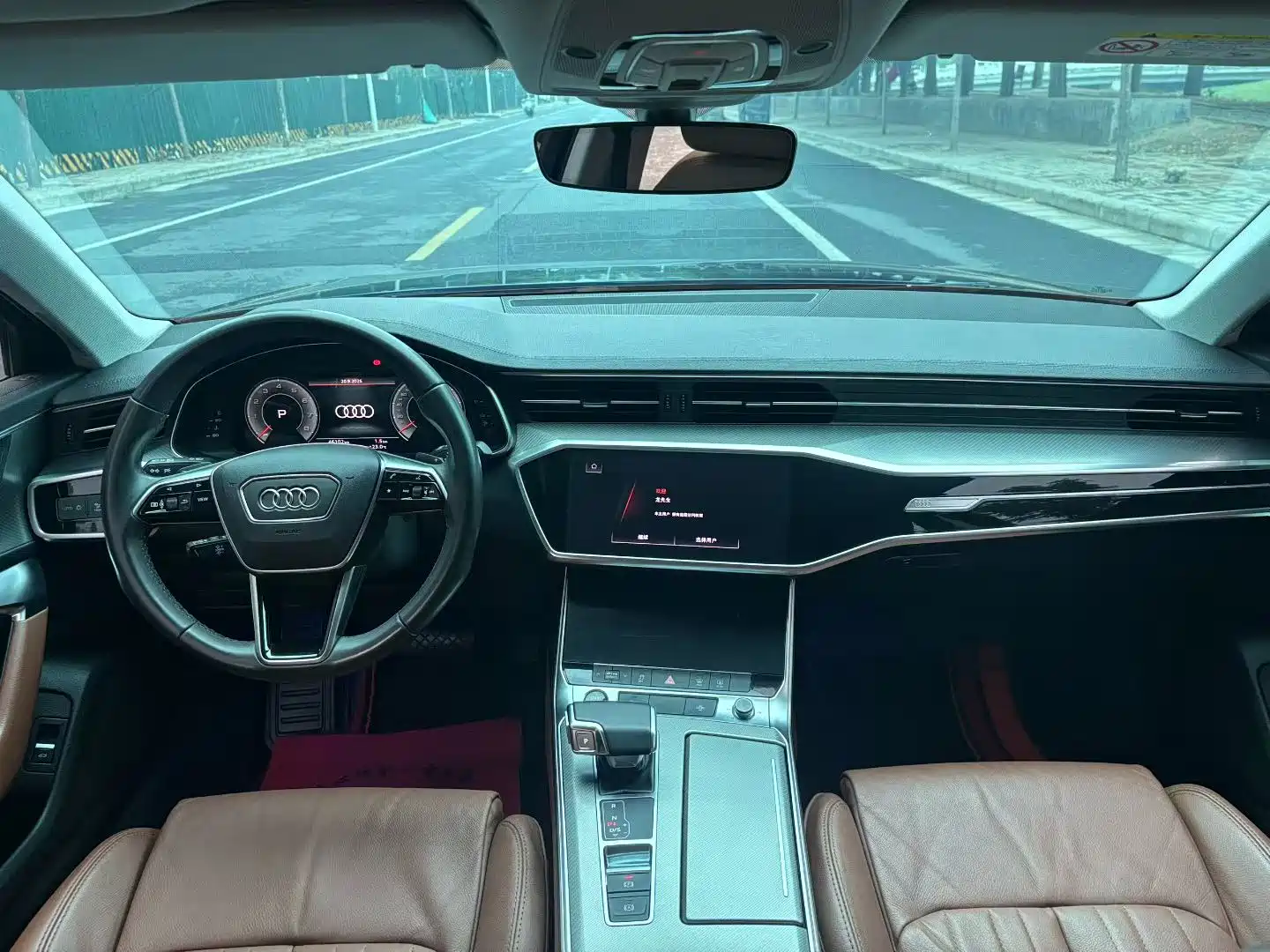 Фото 6 - Audi A6L