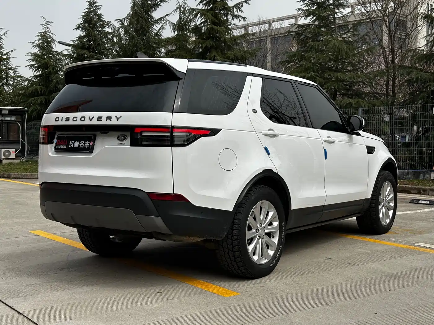Land Rover Discovery 2018 3.0 SC V6 SE фото 7