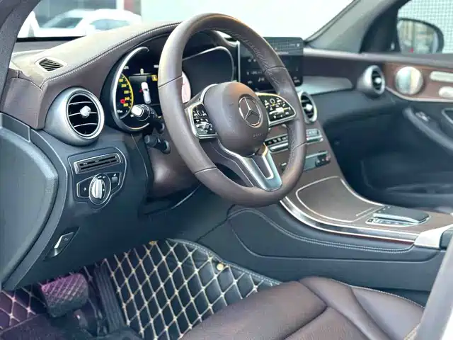 Mercedes-Benz GLC 2021 GLC 300 L 4MATIC Sporty — фото 5