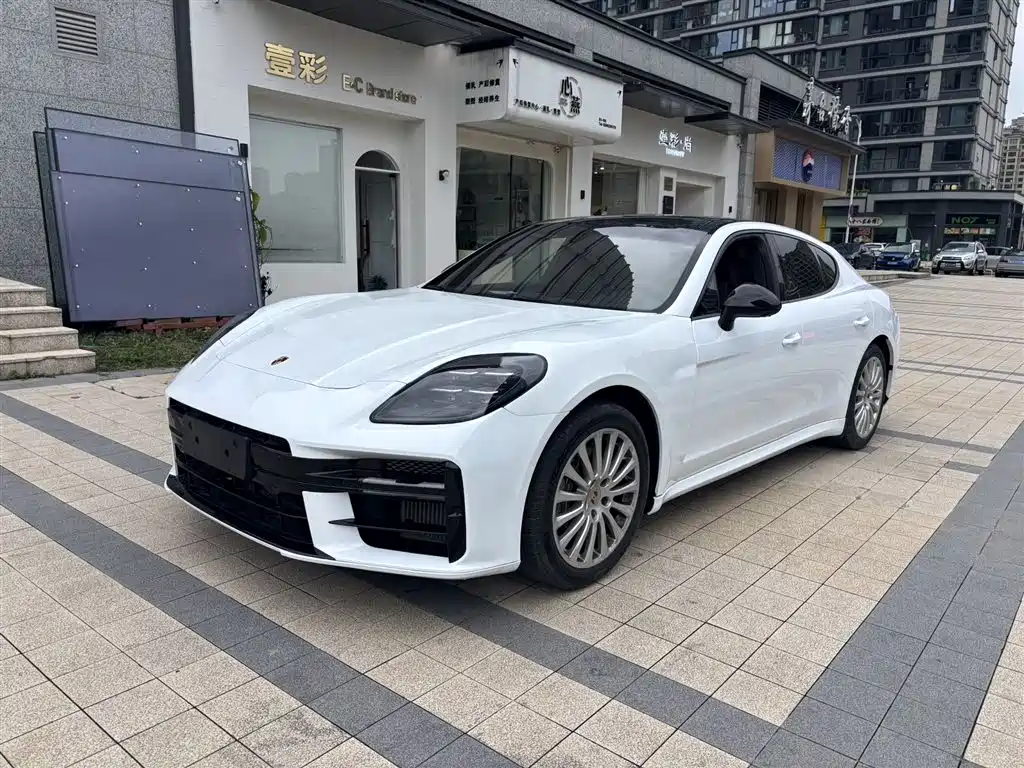 Porsche Panamera 2014 Panamera 3.0T фото 2