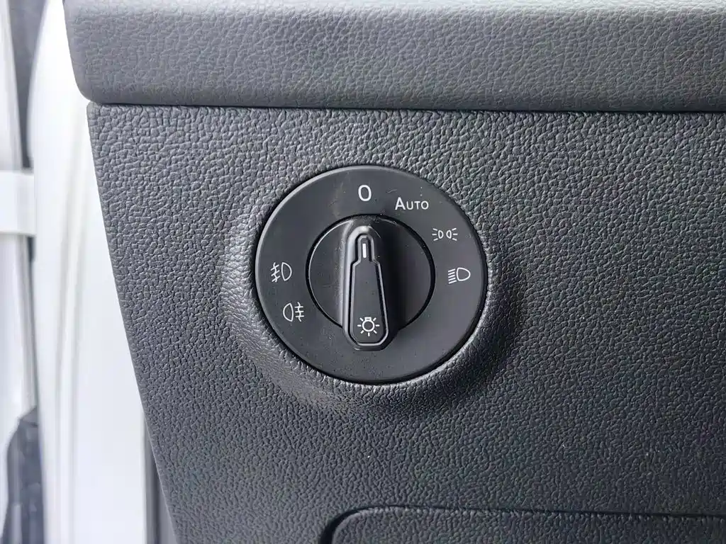 Фото 21 - Volkswagen Tharu
