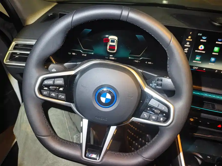 BMW I3