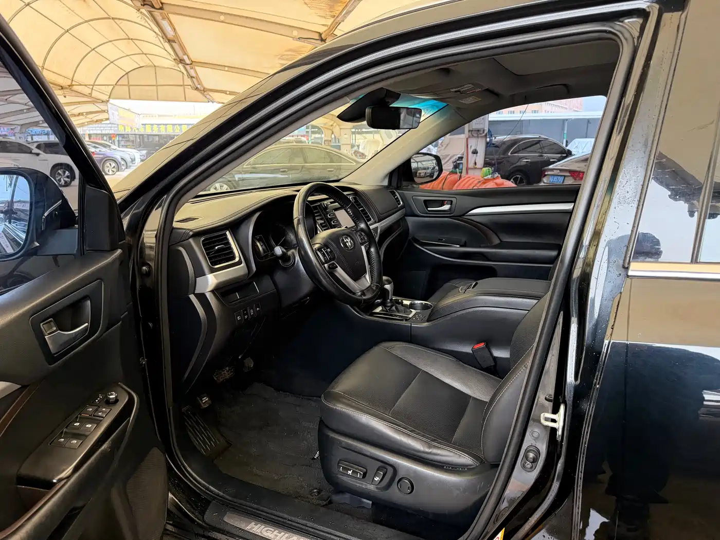 Toyota Highlander 2018 2.0T 4WD Luxury 7-seater (China V) фото 8