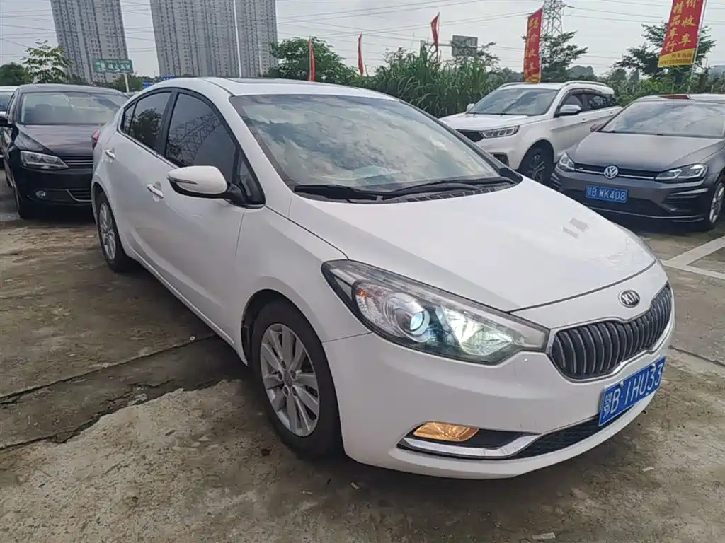 Kia K3 2015 1.6L Automatic GLS фото 4