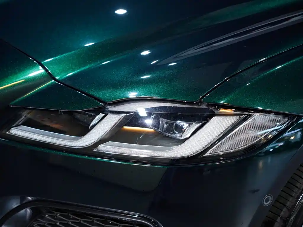 Jaguar XFL 2026 2025 2.0T P250 FWD Luxury Edition