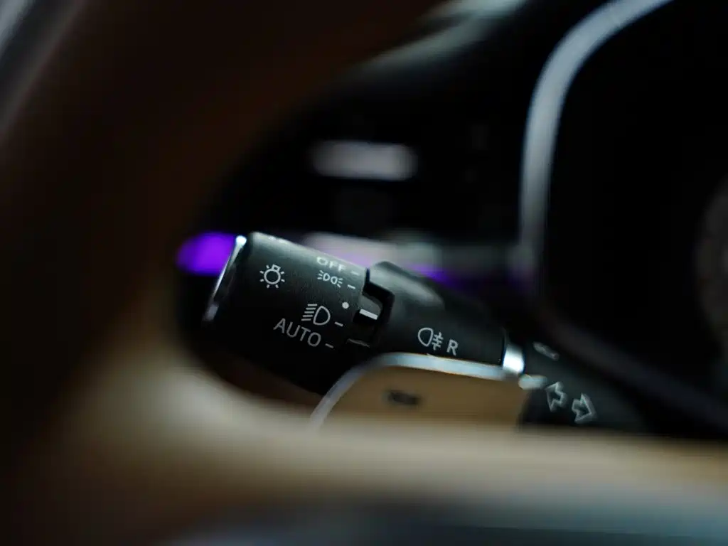 Jaguar XFL 2026 2025 2.0T P250 FWD Luxury Edition