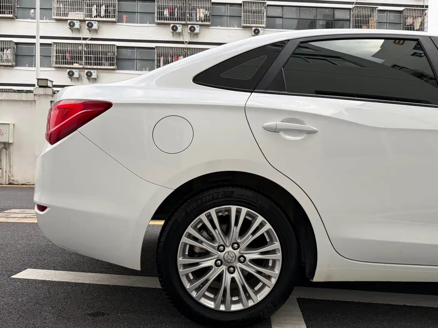 Buick Excelle 2016 Model 15N Automatic Luxury фото 32