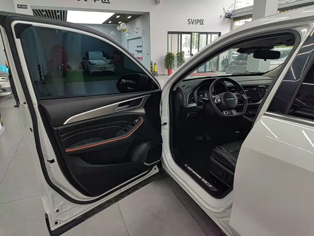 Фото 16 - Haval F7
