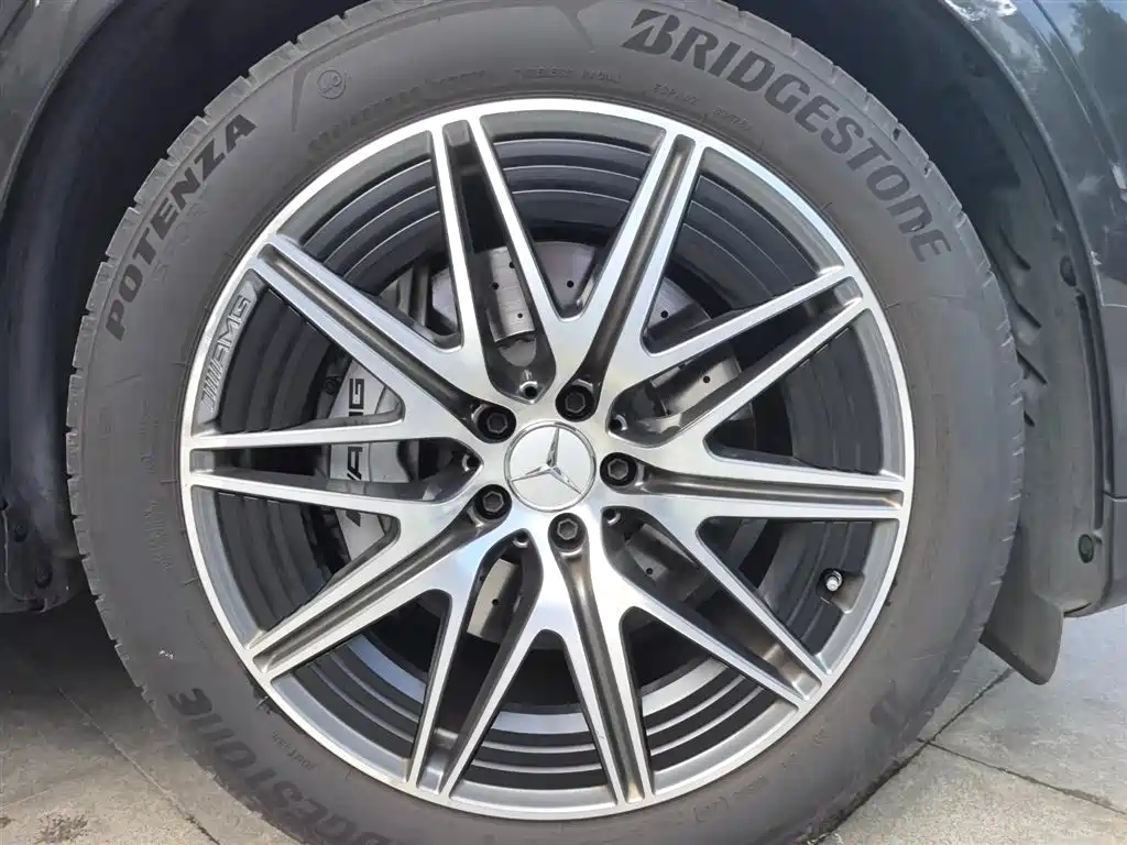 Mercedes-Benz GLC AMG 2025 AMG GLC 43 4MATIC фото 10