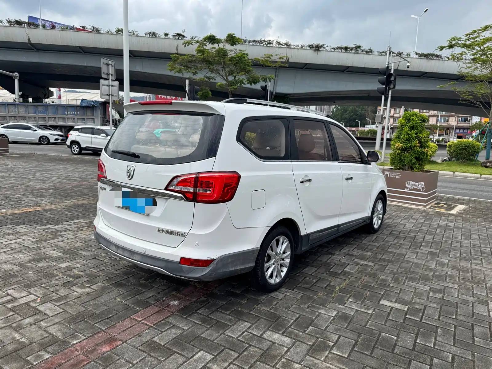 Фото 4 - Baojun 730