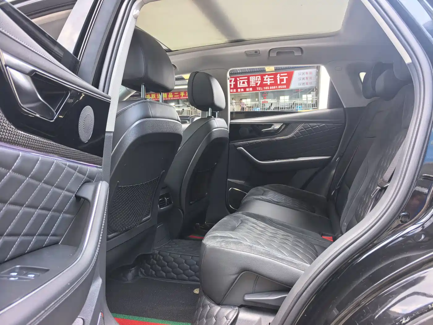 صورة 5 - Hongqi HS5