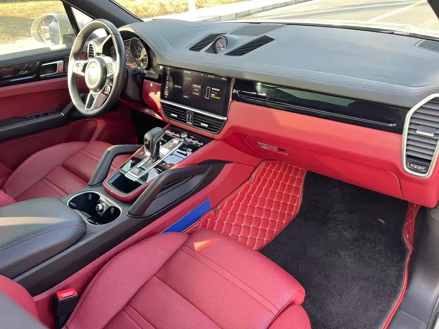 PORSCHE CAYENNE NEW ENERGY