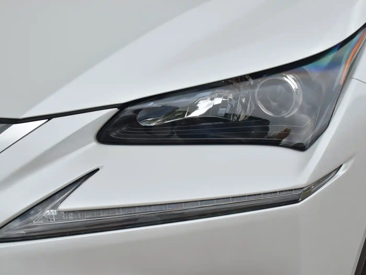 Фото 17 - Lexus NX