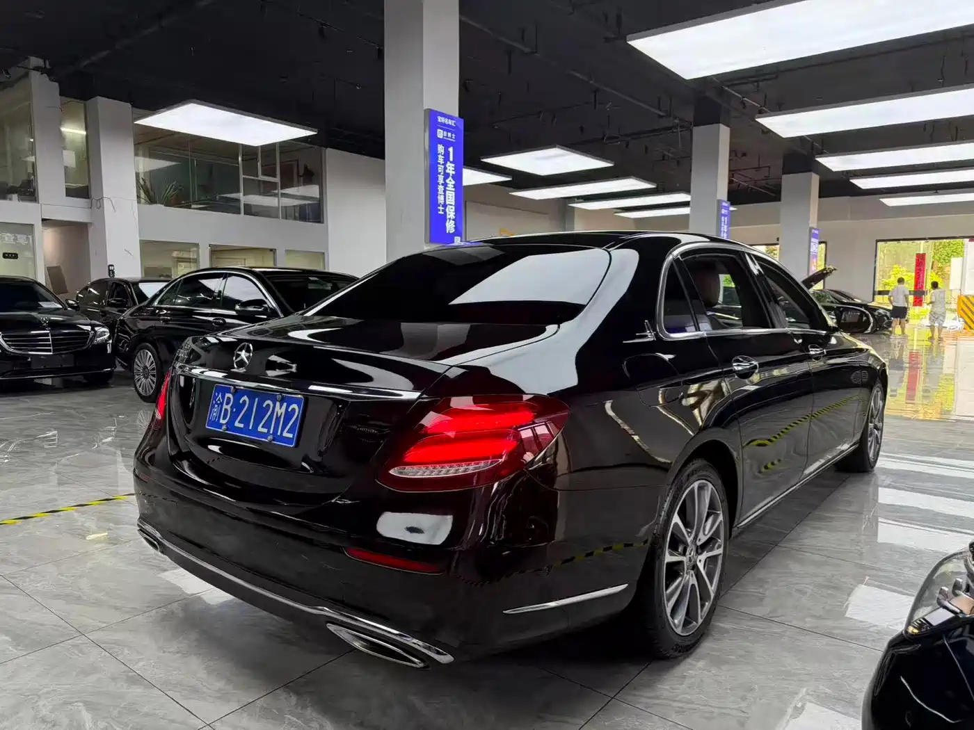Mercedes-Benz E-Class 2019 E 300 L Luxury фото 12