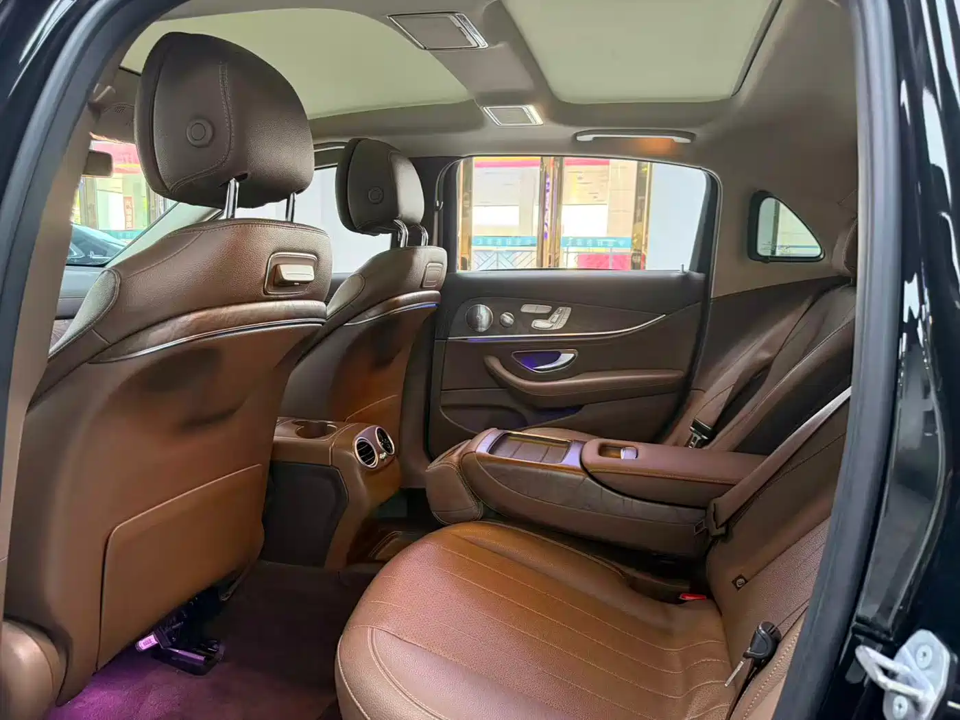 Mercedes-Benz E-Class 2019 E 300 L Luxury фото 5
