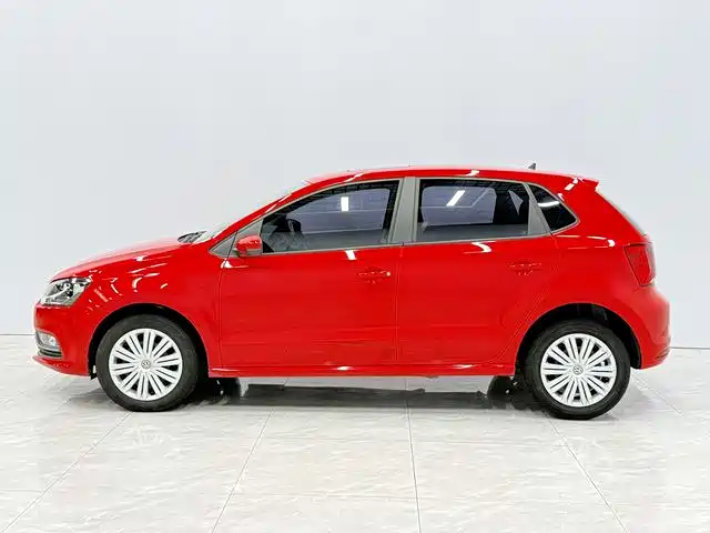 Volkswagen Polo 2016 1.6L Automatic Comfort фото 7