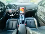 Фото 14 - Roewe RX5