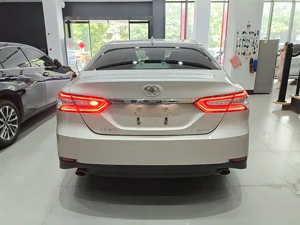 Toyota Camry 2021 2.0G Luxury Edition фото 6