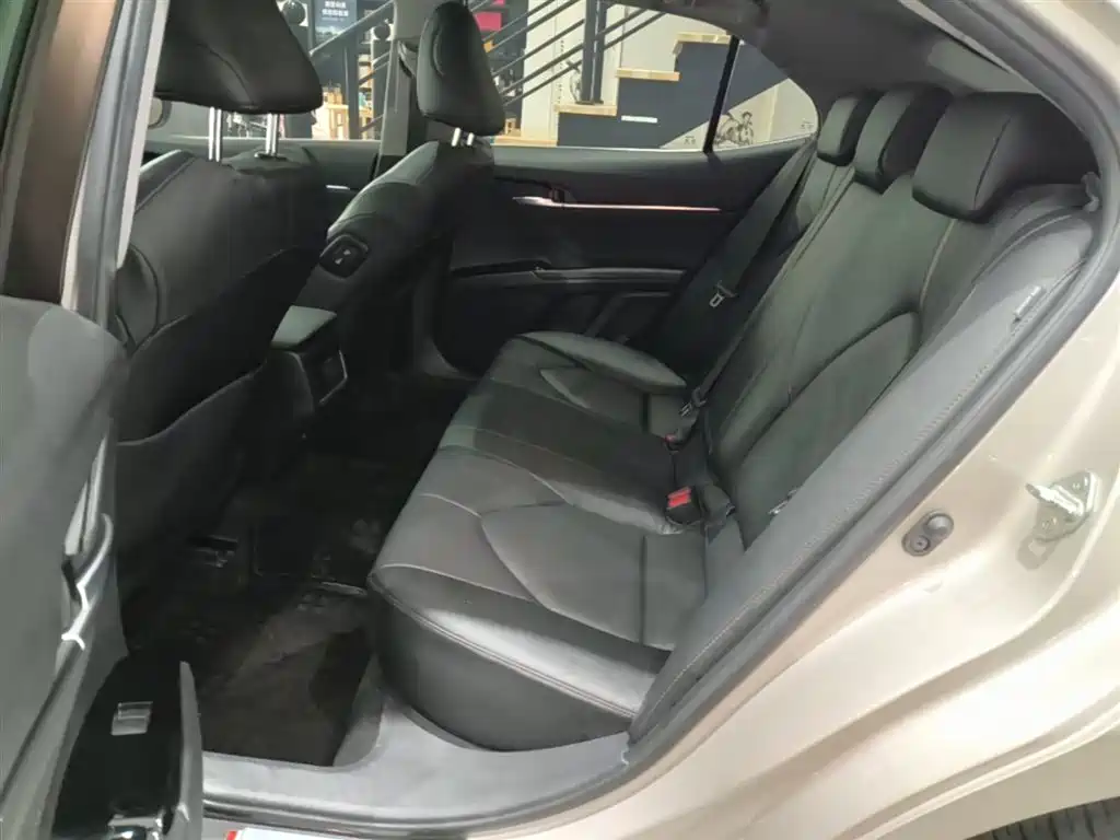 Toyota Camry 2021 2.0G Luxury Edition фото 17