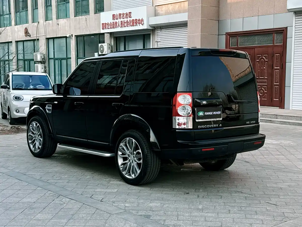 Land Rover Discovery 2011 4.0 V6 HSE фото 6